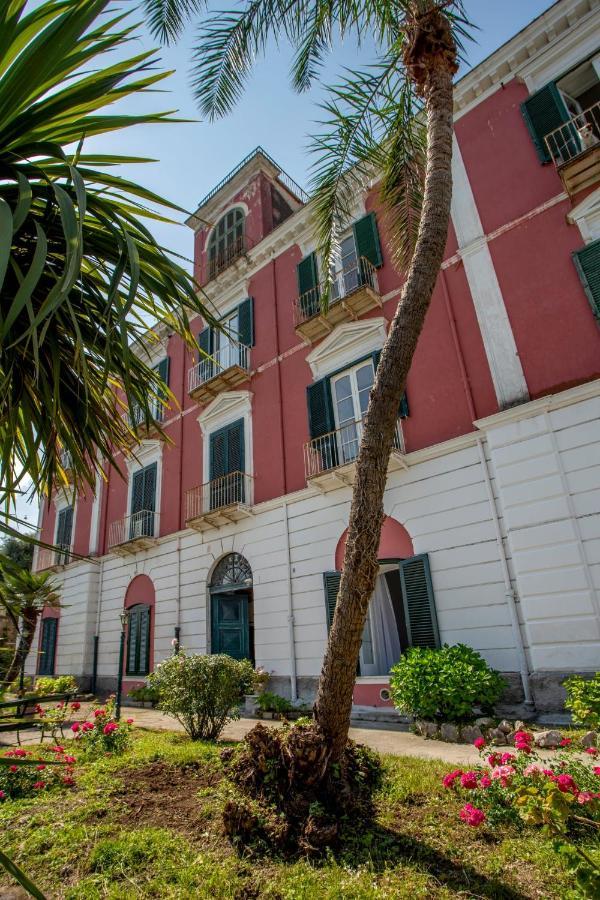 Relais Al Castello Bed & Breakfast Кастеламаре ди Стабия Екстериор снимка