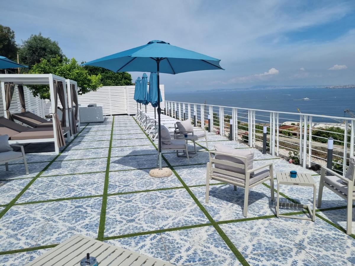 Relais Al Castello Bed & Breakfast Кастеламаре ди Стабия Екстериор снимка
